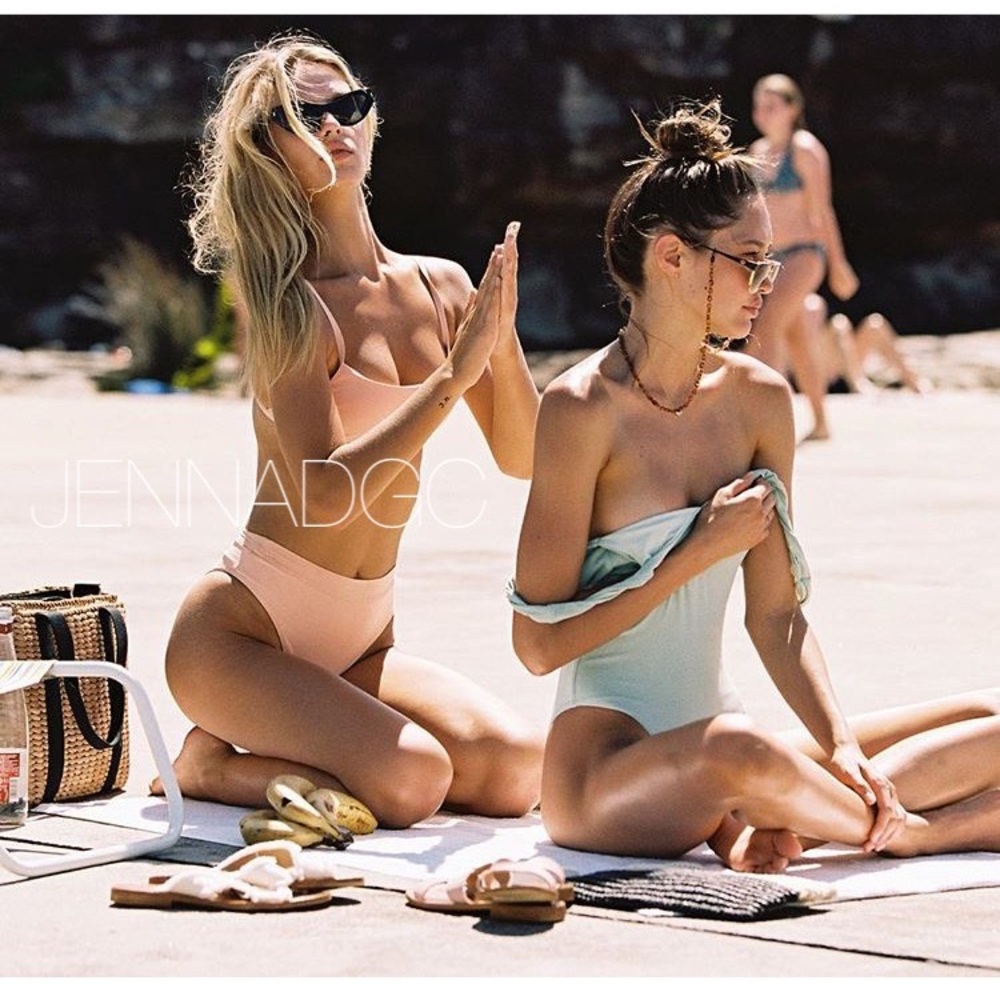 L*Space Gemma top and Frenchi bottom in desert NWT - Picture 10 of 12